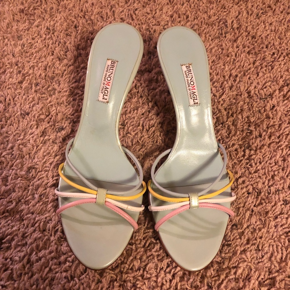 NIB Bruno Magli Nirsa Open-Toe Pastel Strappy Sandals